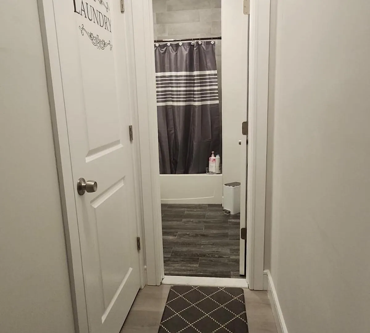 Comfy, Cozy, Affordable And Private - Free Parking Apartment New York 0*,  United States