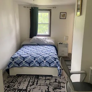 Homestay Cozy With Private Bathroom, New York